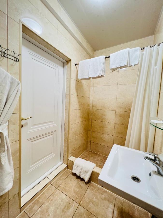 Sergeev Hotel Nikolayev Bagian luar foto