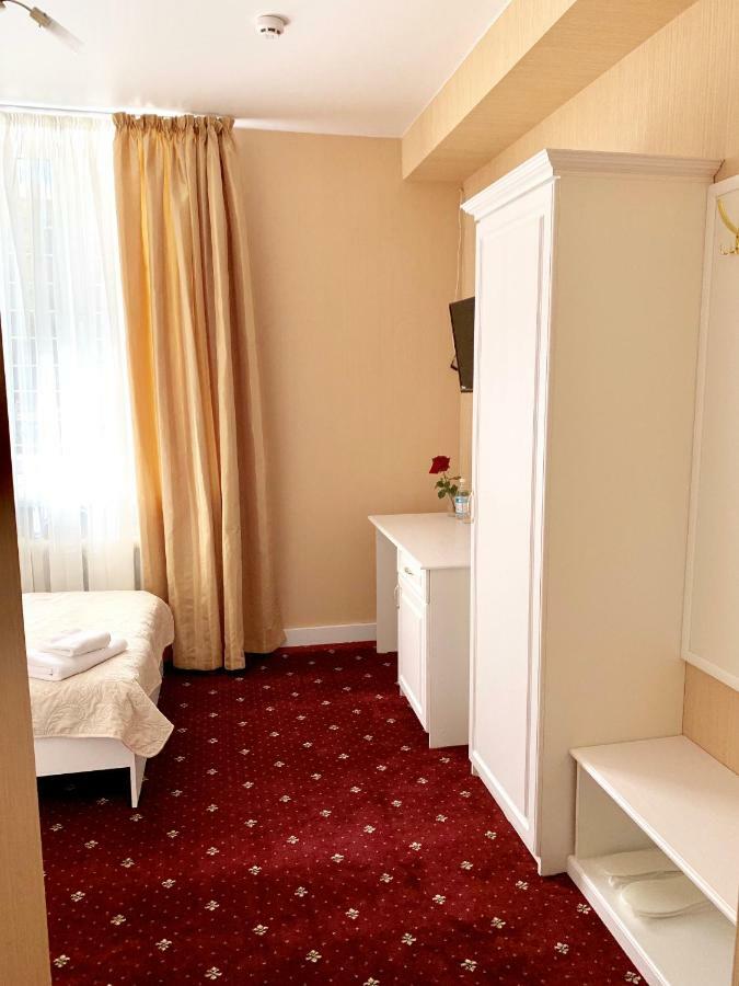 Sergeev Hotel Nikolayev Bagian luar foto